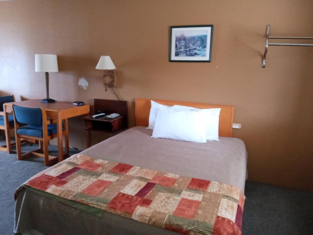 Riverview Motel Mammoth Spring Екстер'єр фото