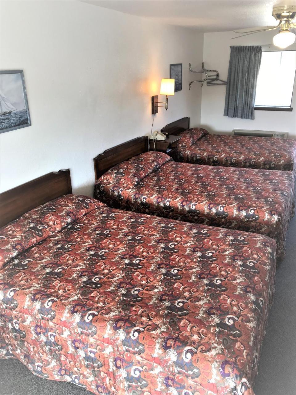 Riverview Motel Mammoth Spring Екстер'єр фото